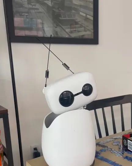 The boogie robot a father and his daughter made from Reachy Mini, shared by Karthik Senthil